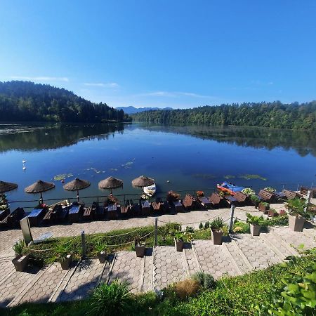 Bed and Breakfast Gostisce Jezero Медводе Экстерьер фото